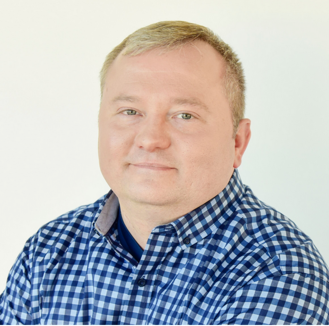 Dr. Kyle Huggins